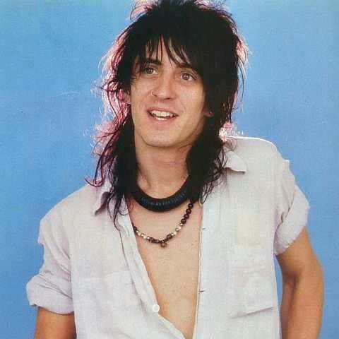 izzy stradlin archive (@dailystradlin) on Twitter photo 