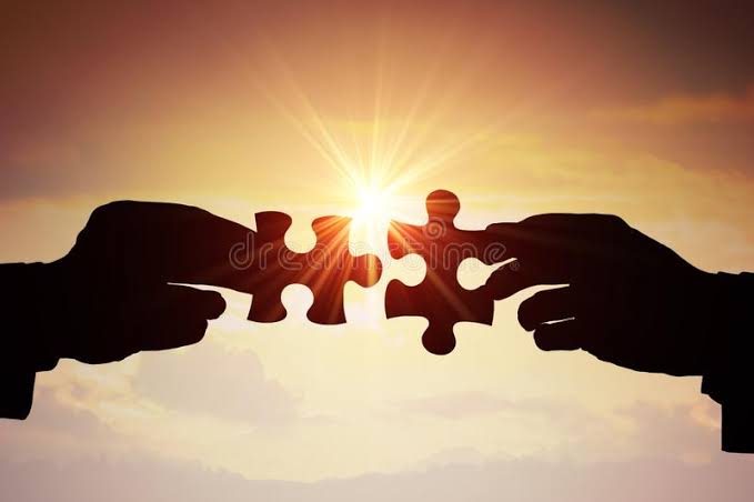williebarbie's tweet photo. I understand the world we live in today is somewhat treacherous, made so by people who live in it. 
Still, there are some good people who bring sunshine and rays of hope in it. 
Partner with them.
I am the Illuminationist 
I bring Light and Life to things 
#Leadership https://t.co/VXS1qeVeuo