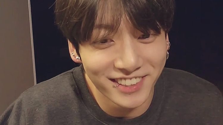 bbytaete's tweet photo. ♡.love https://t.co/Mxw5IhrlCY