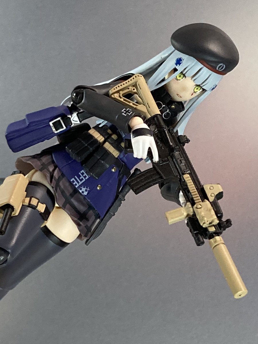 HK416(少女前線|ドルフロ) 「figma 416、サイレンサーとマガジンは着脱可、拳銃はホルスターから抜ける」|monolithのイラスト