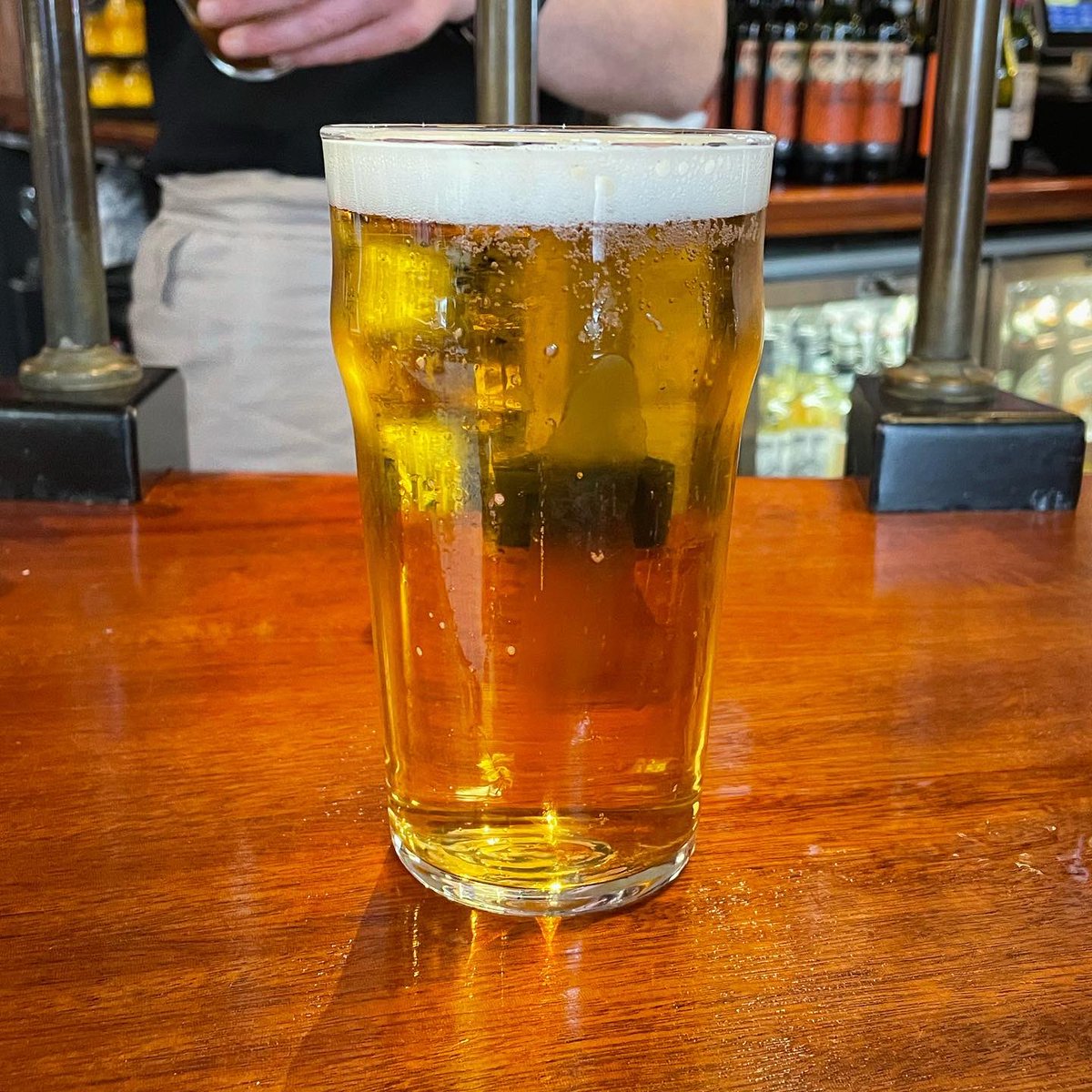 LondonPubMap's tweet photo. The Three Crowns
📍175 Stoke Newington High St, London N16 0PE
🚇 Stoke Newington
🍺 £5.00 Amstel
❤️ A stunning Stokey corner pub.
.
#pub #northlondon #stokenewington #threecrowns https://t.co/XAscuZFT4A