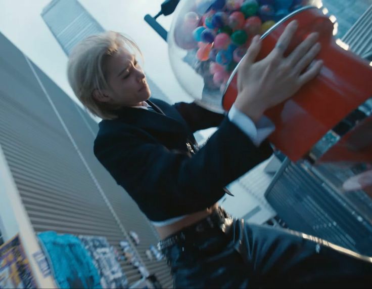 GabbyEstrada9's tweet photo. Felix🤟🥰🤟🥰 I love your blonde hair is so cute on you 😍😍😍😍😍 https://t.co/2f6NR4miMr