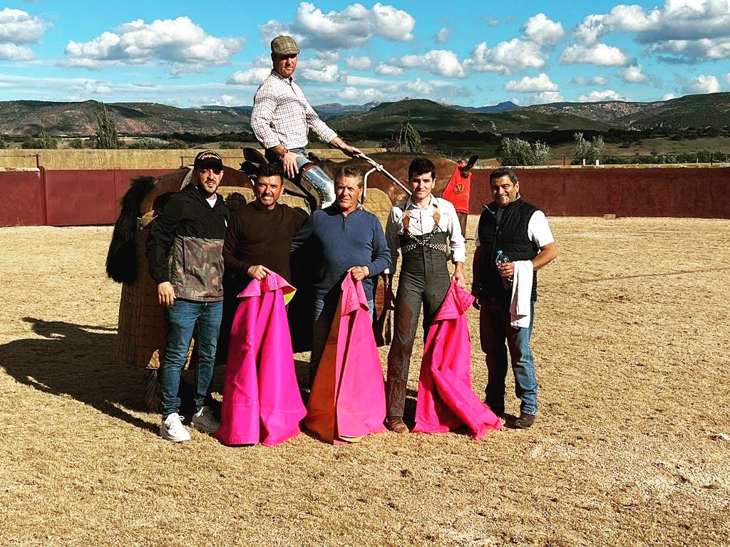 InfoMSenent's tweet photo. Exigencia, campo, preparación… @LosSamueles 

#miguelsenent #miguelito https://t.co/0sdXfKXeCF