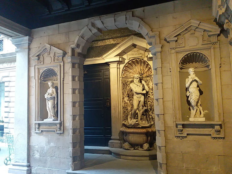 CASA MUSEO BAGATTI VALSECCHI, LA HISTORIA DE UNOS COLECCIONISTAS APASIONADOS
#museobagattivalsecchi #unacasadaraccontare <a href="/MuseoBaVa/">Museo Bagatti Valsecchi</a> #Milano #InLombardia #Arte 
agendaviaggi.com/casa-museo-bag…
Phot Miriam Lafuente Soler