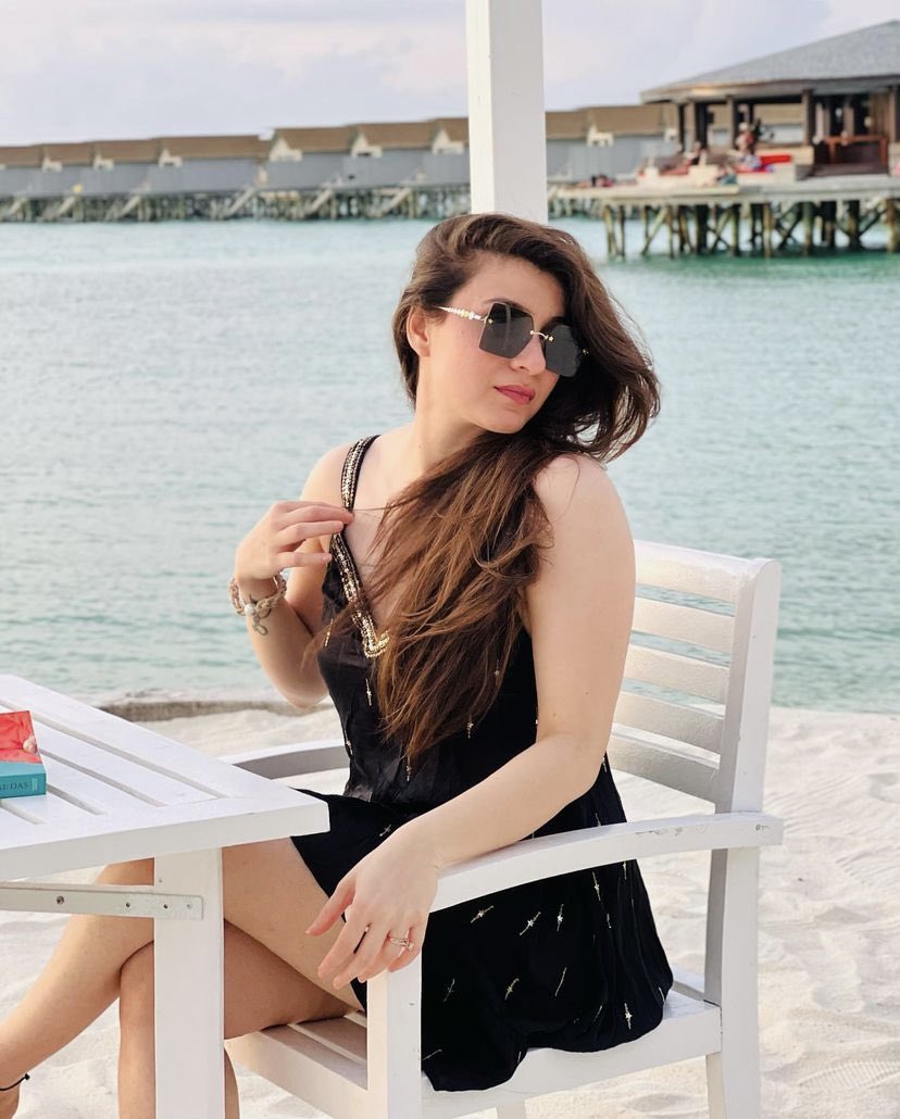 SaraKanwal_69's tweet photo. I’m clear and focused❤️❤️

#drsarakanwal #beach #maldives #beachlife https://t.co/r1deXA130l
