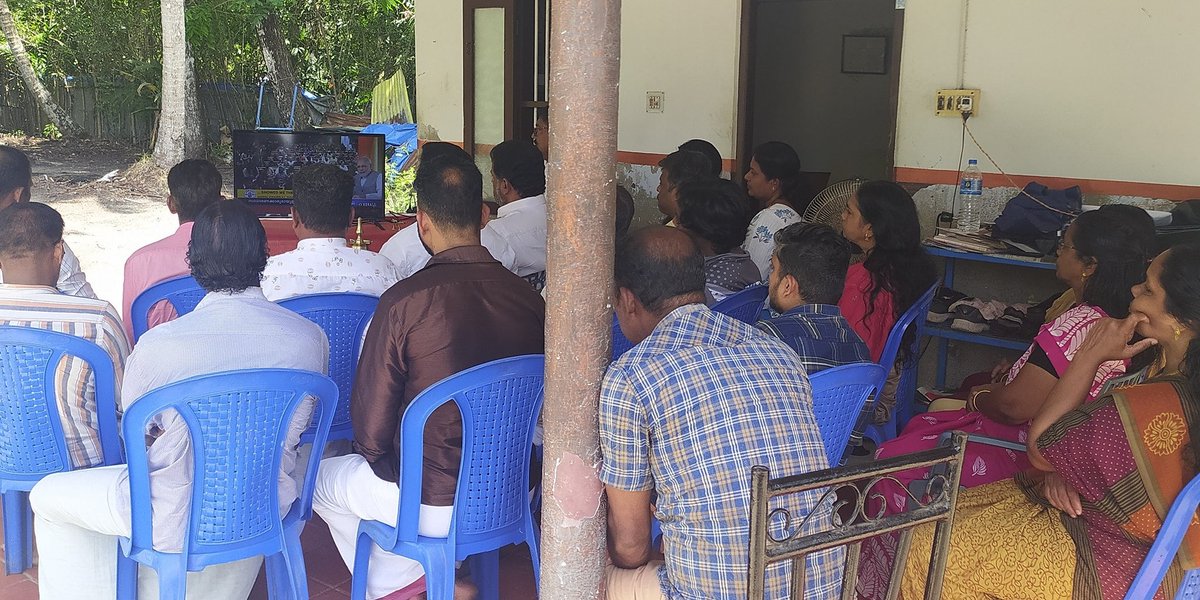 bjp4aroor's tweet photo. മൻ കി ബാത് @ ബൂത്ത് 125
അരൂർ - കുത്തിയതോട് പഞ്ചായത്ത്'
#MannKiBaat100 #bjpalappuha https://t.co/I6jrrx9syh