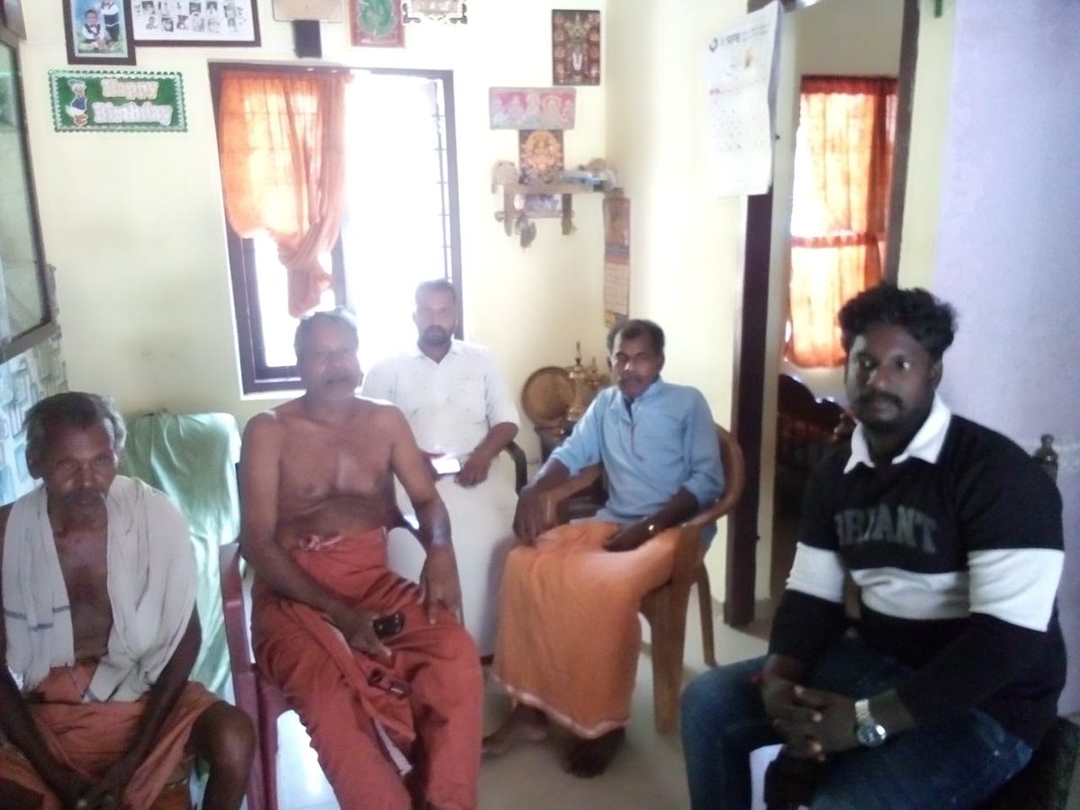 bjp4aroor's tweet photo. മൻ കീ ബാത്ത്100
ബിജെപി അരൂർ  മണ്ഡലം ബൂത്ത്:20
#MannKiBaat100
#MannKiBaatKerala https://t.co/YEpWE6jaGX