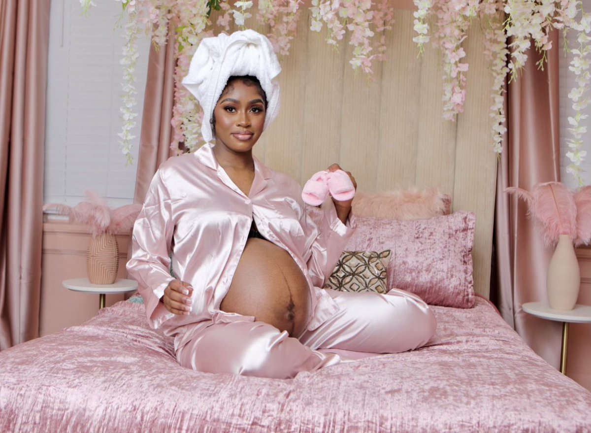 lenarichelle's tweet photo. My baby girl Arrival Photoshoot 💕🧖🏾‍♀️ https://t.co/levCezO75t