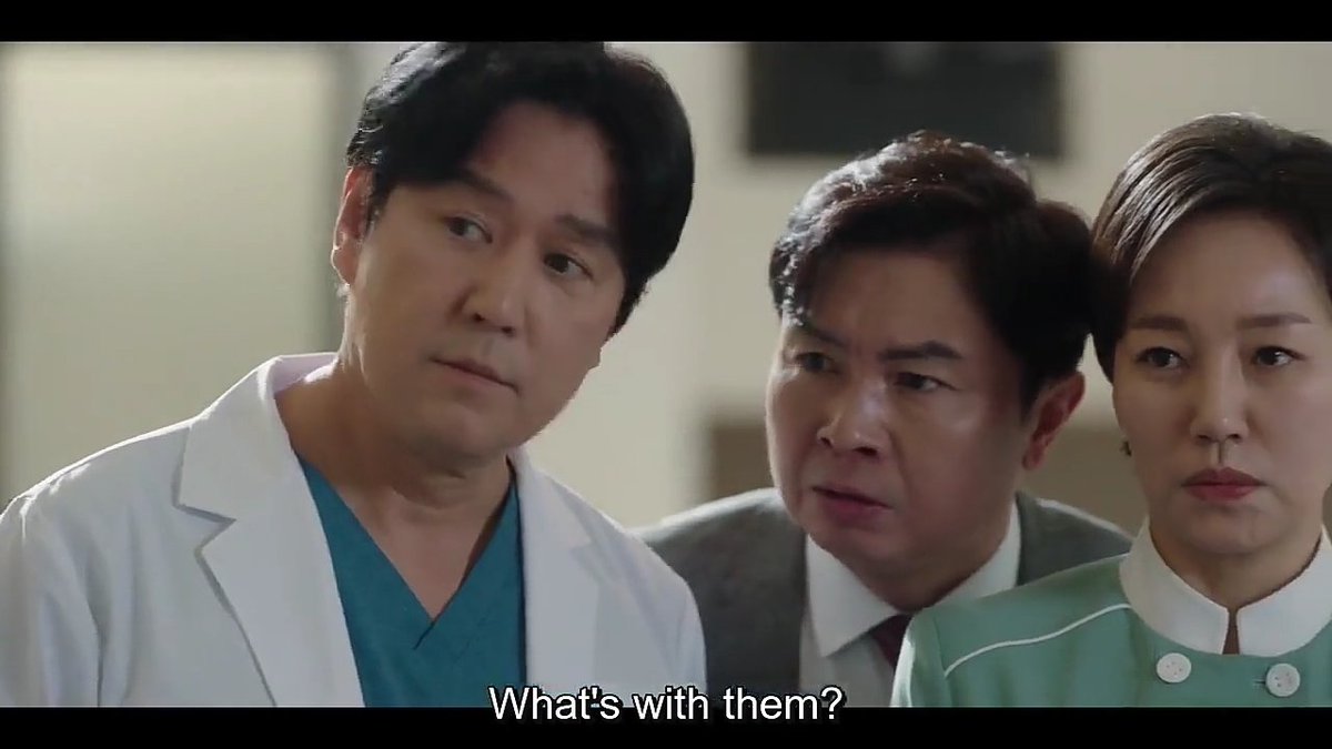 Yeoh_ShuLien's tweet photo. 😂 Some things never change. 
#DrRomantic #DrRomantic3Ep2
#JinKyung #LimWonHee #ByeonWooMin https://t.co/OX67VFgiuF