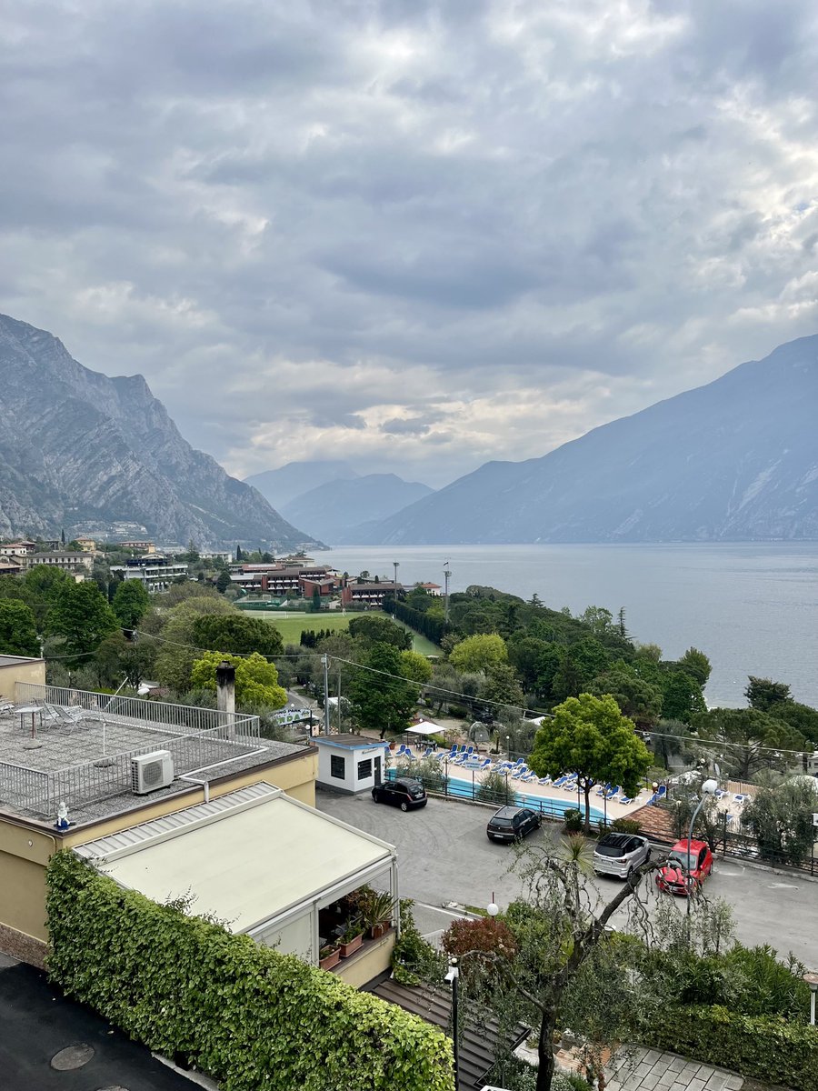 AndySchmitt9's tweet photo. #gardasee #limone https://t.co/XaHFMNjp10