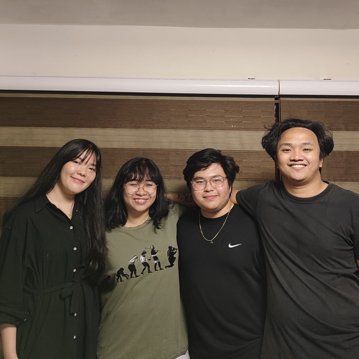 TheCoalitionES's tweet photo. Founding Members. OGs. Partners. Tambays. 💛💙 
Different Roles, One Family.
#TCERising 

[incomplete] https://t.co/u0FQj8f8Wx