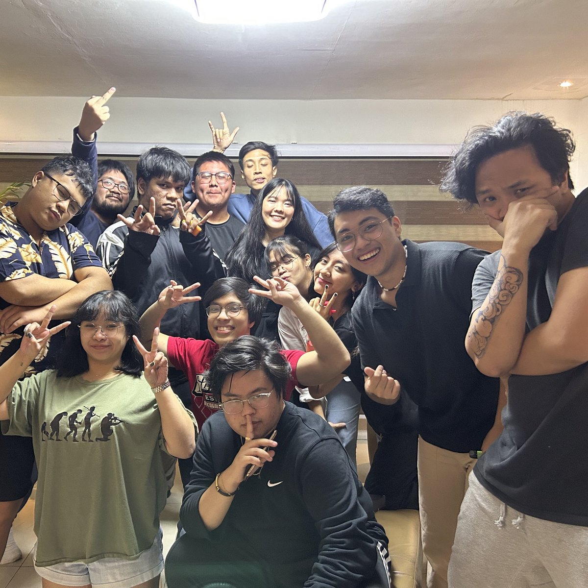 TheCoalitionES's tweet photo. Founding Members. OGs. Partners. Tambays. 💛💙 
Different Roles, One Family.
#TCERising 

[incomplete] https://t.co/u0FQj8f8Wx