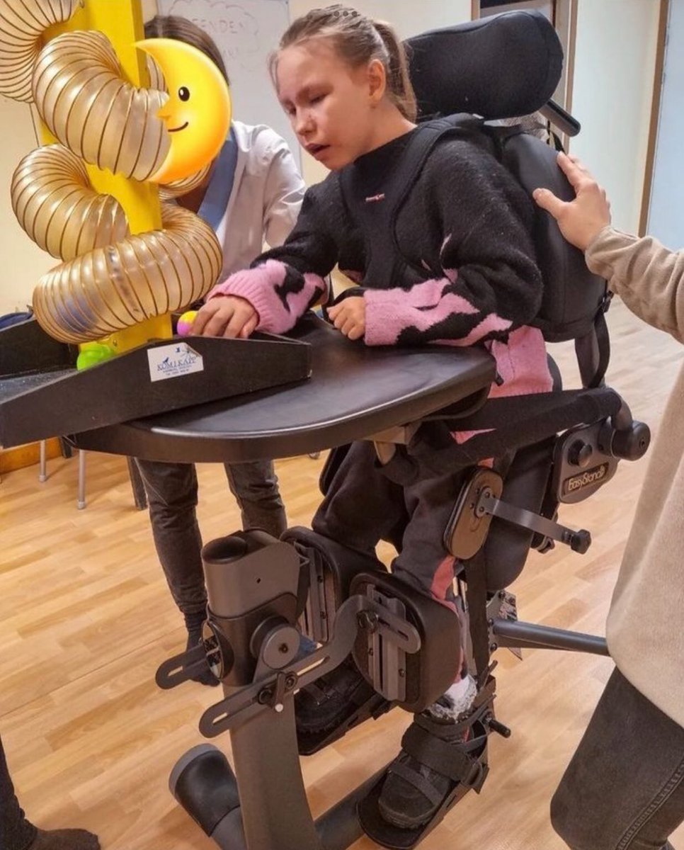 Dykaren21's tweet photo. Lunas familj kämpar för ett värdigt liv. Luna har rätt till en skälig levnadsstandard, vilket exkluderar släktbesök

Monstret som förstört Lunas liv drog vinstlotten för sin växande familj. Etiopiern fick PUT nästan på dagen han våldtog &amp; ströp Luna. Familjen anknyter till Abushi https://t.co/n2qhAQNBzE