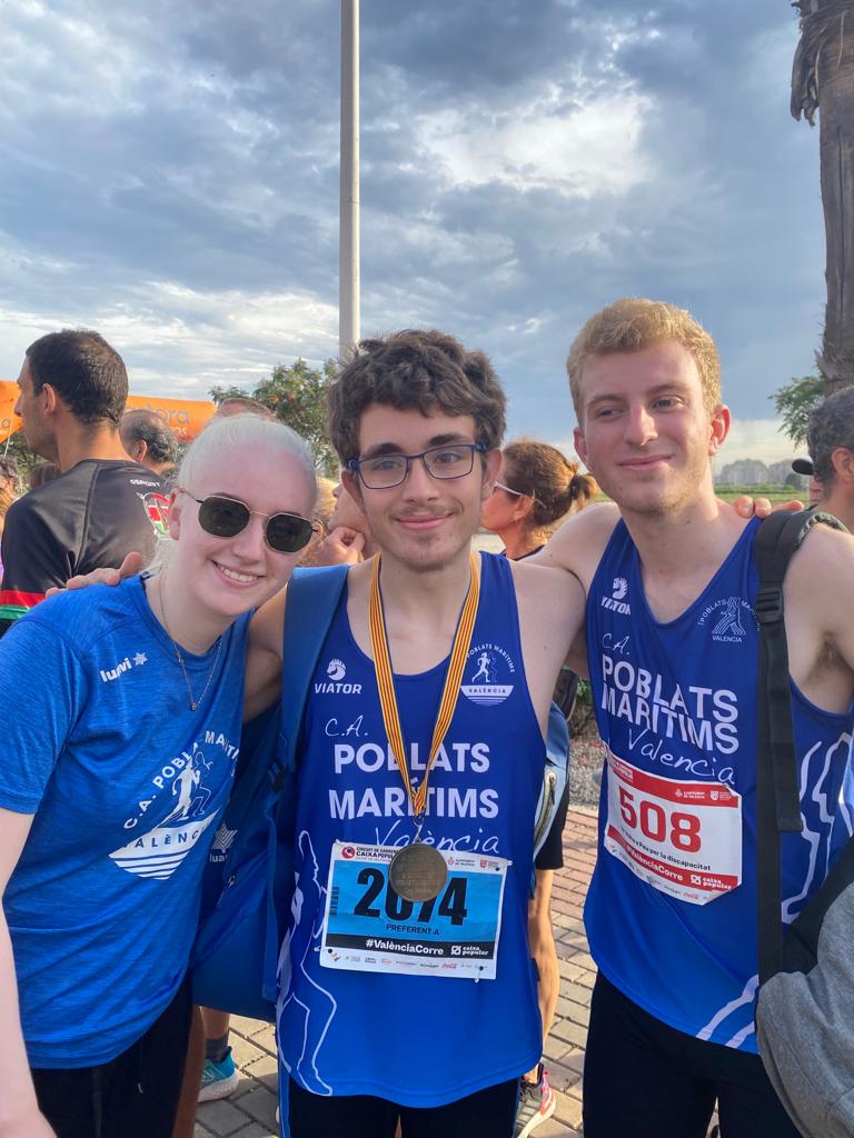 ca_poblats's tweet photo. 🏆 Fem 4⃣pòdiums en la IV Carrera per la Discapacitat de @CtoValencia‼️  
🏃‍♂️🏃‍♀️💨 Enhorabona a Ramón Fabra, Mario Navarro, Marta Soler i Carlos Tronchoni, del grup de pista i l'escola de @ca_poblats.👏👏

#AmuntPoblats #MareaAzul #RunningValencia https://t.co/IMOlofwfTW