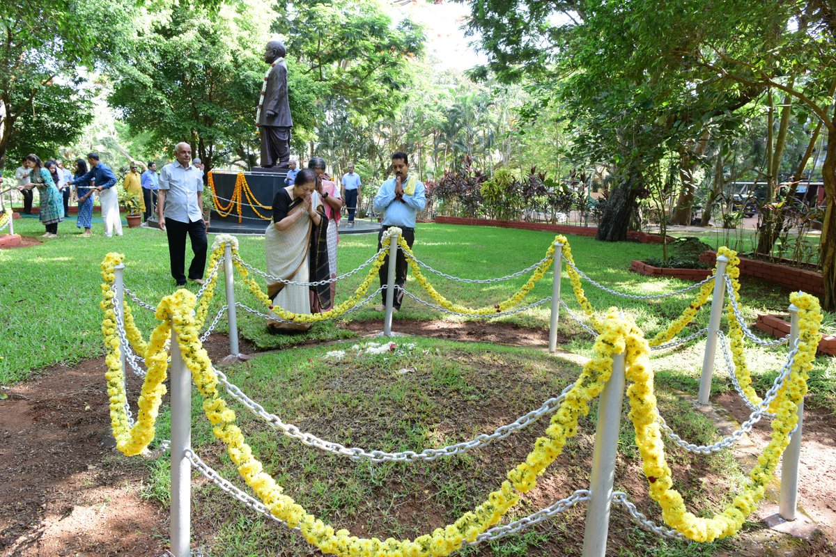 MAHE_Manipal's tweet photo. Let's pay homage to the visionary founder of Manipal, Padma Shri Awardee Late Dr. TMA Pai, on his 125th birth anniversary. 

#ManipalFoundersDay #TMAPai #MAHE #Manipal https://t.co/or1r0OFdY7