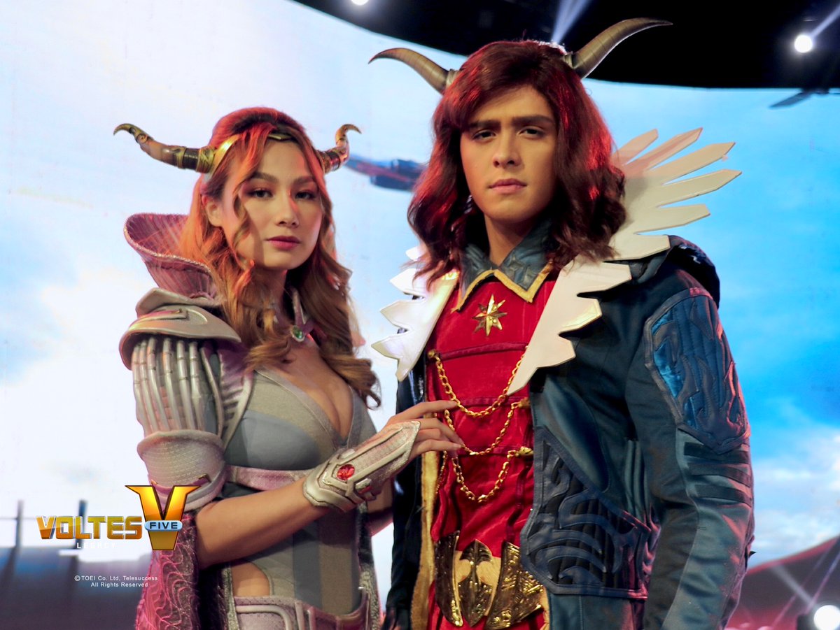 AllOutSundays7's tweet photo. Nandito na ang cast ng #VoltesVLegacy sa AOS stage!
#AllOutSundays
#AOSVoltIn https://t.co/8V5VGqFBo8