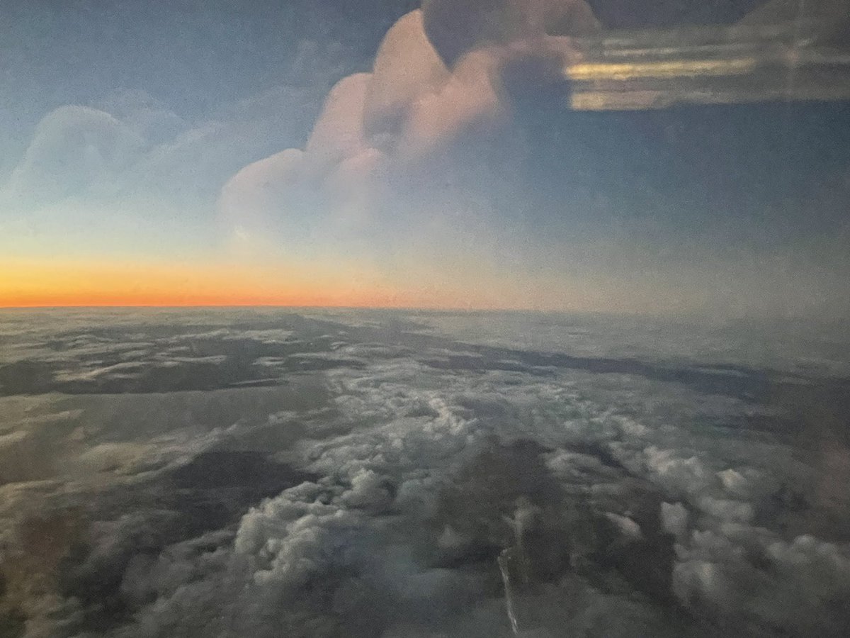 Spectacular view on the approach to Adelaide and #RACS23 . Looking forward to appreciating the opportunities on the horizon <a href="/Murali_HPBSurg/">Vijayaragavan Muralidharan</a> @AstecAustin <a href="/VERITAS_Collab/">VERITAS</a>