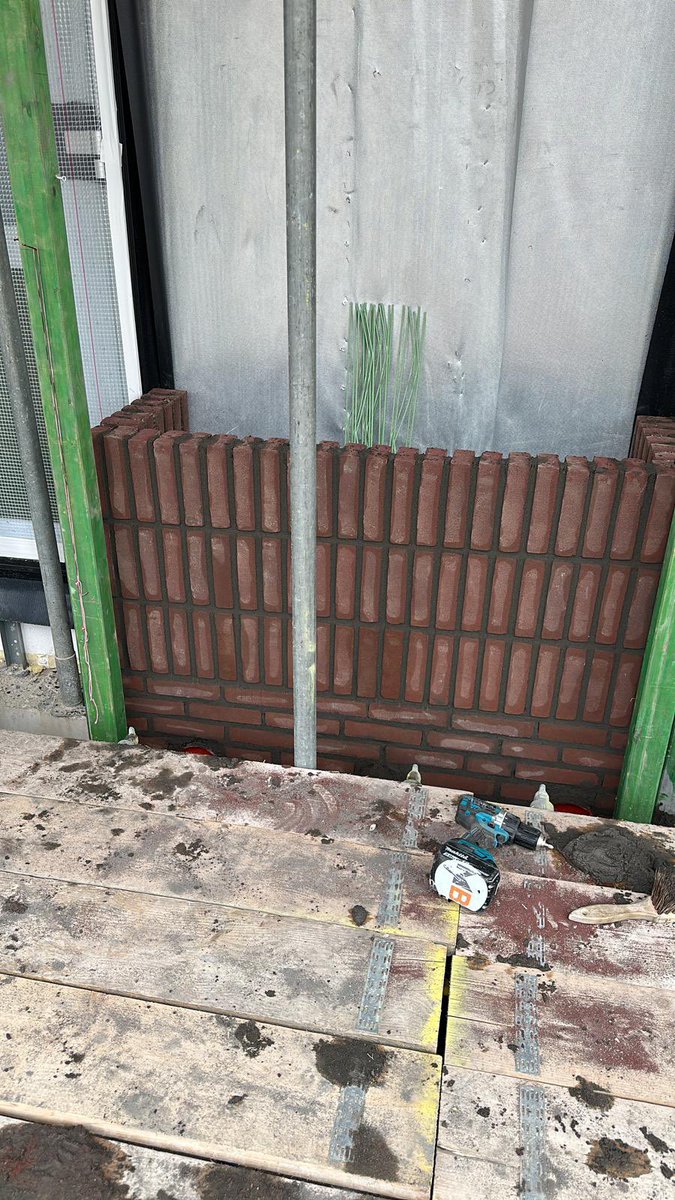 MarioBoesveld's tweet photo. Start nolenstraat Amsterdam
Thunnissen bv 
Hier verzorgen wij het metsel en Isolatie werk https://t.co/ynCx45Pj7P
