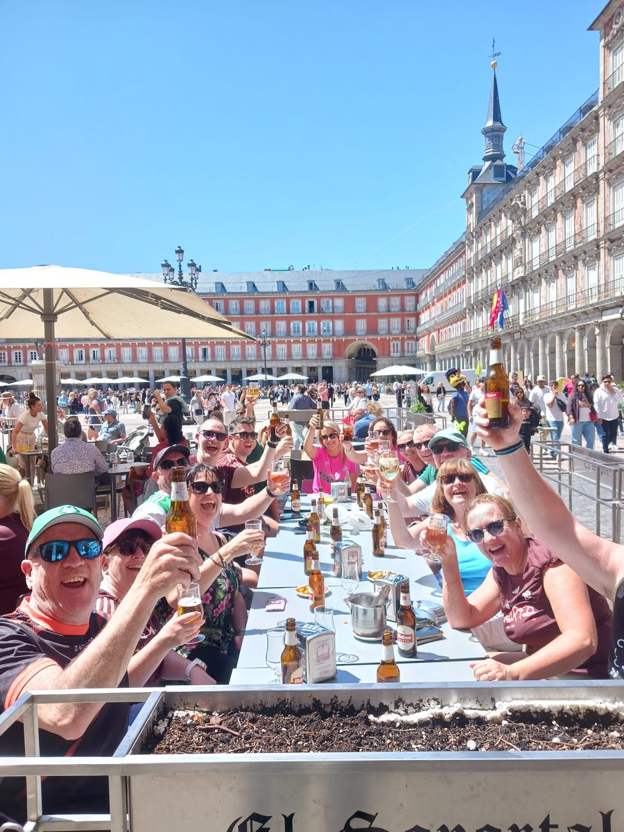 C_C_F_G's tweet photo. Madrid Rock n Roll marathon. Well done to our members who ran 10k and half marathon in Madrid last weekend👏🏼👏🏼👏🏼 #running #10k  #halfmarathon #rocknrollmadrid #runningholidays #Goodtimes #mentalhealth #Wellbeing https://t.co/vVIz4YLFf3