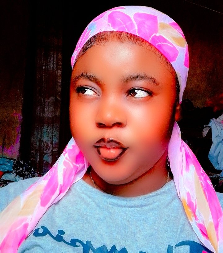 Joizzakamba's tweet photo. Happy last Sunday 🥰🥰

#viraltwiter 
#Calabargirl
#Expensivebrokegirl https://t.co/6gPXk4hTaU