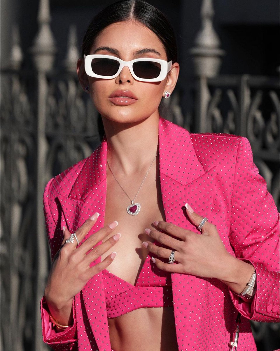 NADINE MERABI (@nadinemerabi) on Twitter photo Enter your main character moment... 💖🔥
KIRA Hot Pink as worn by <a href="/ninoskavasqueza/">Ninoska Vásquez</a>
Available only at nadinemerabi.com
#nadinemerabi #sundaystyle Enter your main character moment... 💖🔥
KIRA Hot Pink as worn by <a href="/ninoskavasqueza/">Ninoska Vásquez</a>
Available only at nadinemerabi.com
#nadinemerabi #sundaystyle