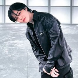 P0bBase's tweet photo. Some fans of BTS found furious and mad cuz their fandom was mpre focused on blackpink than supporting their idol
So that jisoo's FLOWER bagged 8 wins so far!
While set me free pt2  bagged only 1 win
Like crazy 4 wins
Kpop fans also named blackpink's jisoo
UNSTOPPABLE QUEEN! https://t.co/nQGgzHSElH