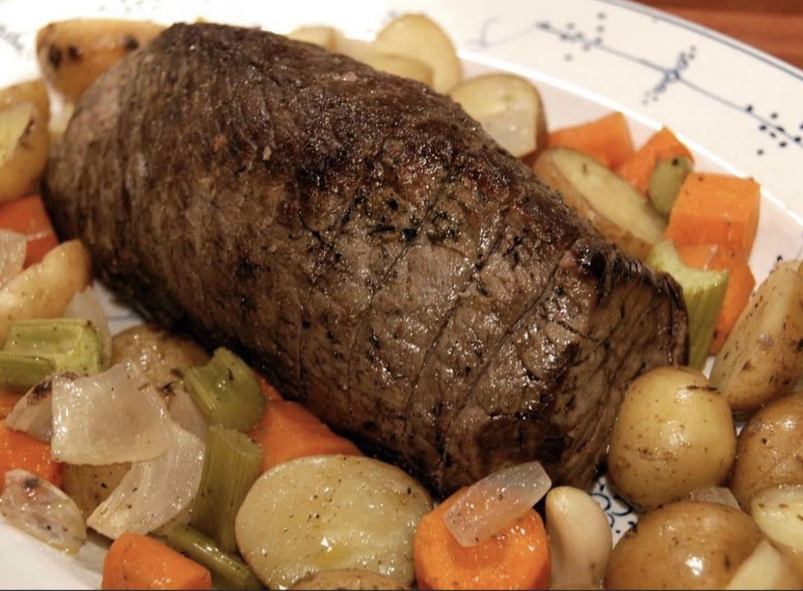 terrysbutcher's tweet photo. open today until 1.30.
Our ovens are nearly finished our roast beef joints which have been slow cooked for 10 hours (melt in the mouth).only €25 each and enough for 6 people.
We also have family chicken dinner deal for 4 €15 or stuffed boned chicken deal €18.
Call 0667126174 https://t.co/62yJ0J85Cf
