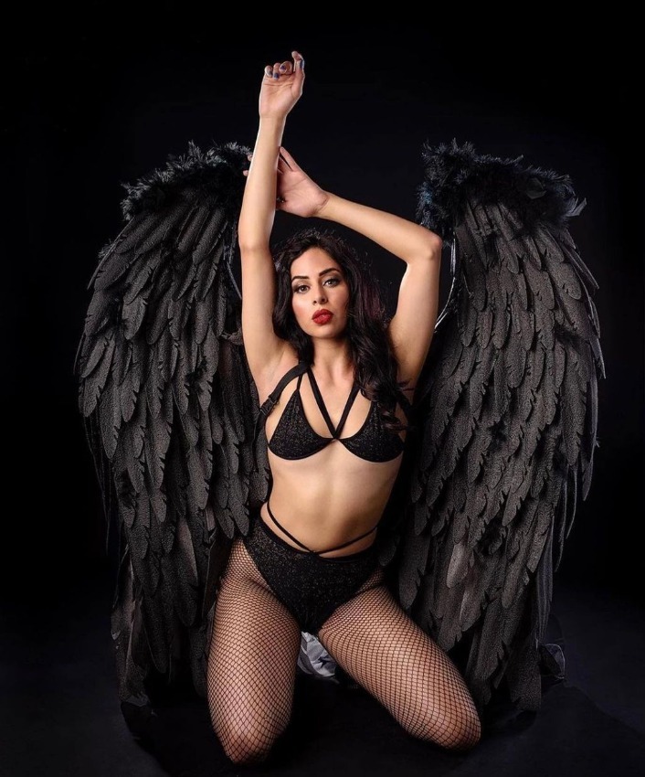 Von wegen, nur Energy-Drinks verleihen Flügel. Wir haben jede Menge Dessous und Toys, die können das auch !!!😈🤩😉

🛒ift.tt/caDsmug

 #gpunkt29 #lingeriestore #dressing #sexydress #erotik #erotic #lingeriemodel #lingeriesexy #dessous #sexyoutfit instagr.am/p/Crpx4JLvBBI/