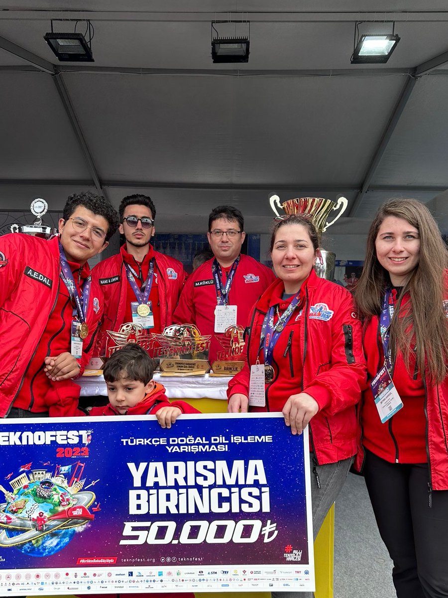 2. Defa Türkçe Doğal dil işleme yarışması Türkiye 1. Si olmanın haklı gururu ile ödülümüzü aldık teşekkürler. 🥳❤