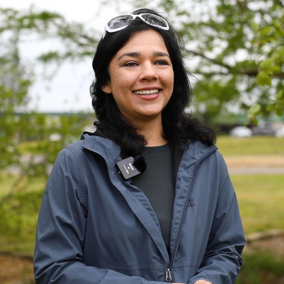 CherokeeNation's tweet image. For the second episode of our #7Questions series, we’re in the Cherokee Nation Heirloom Garden with Feather Smith! ❤️➡️ loom.ly/QxglP44

Feather, Cherokee Nation's ethnobiology manager, talks about the history of the garden, her favorite part and what the future holds.