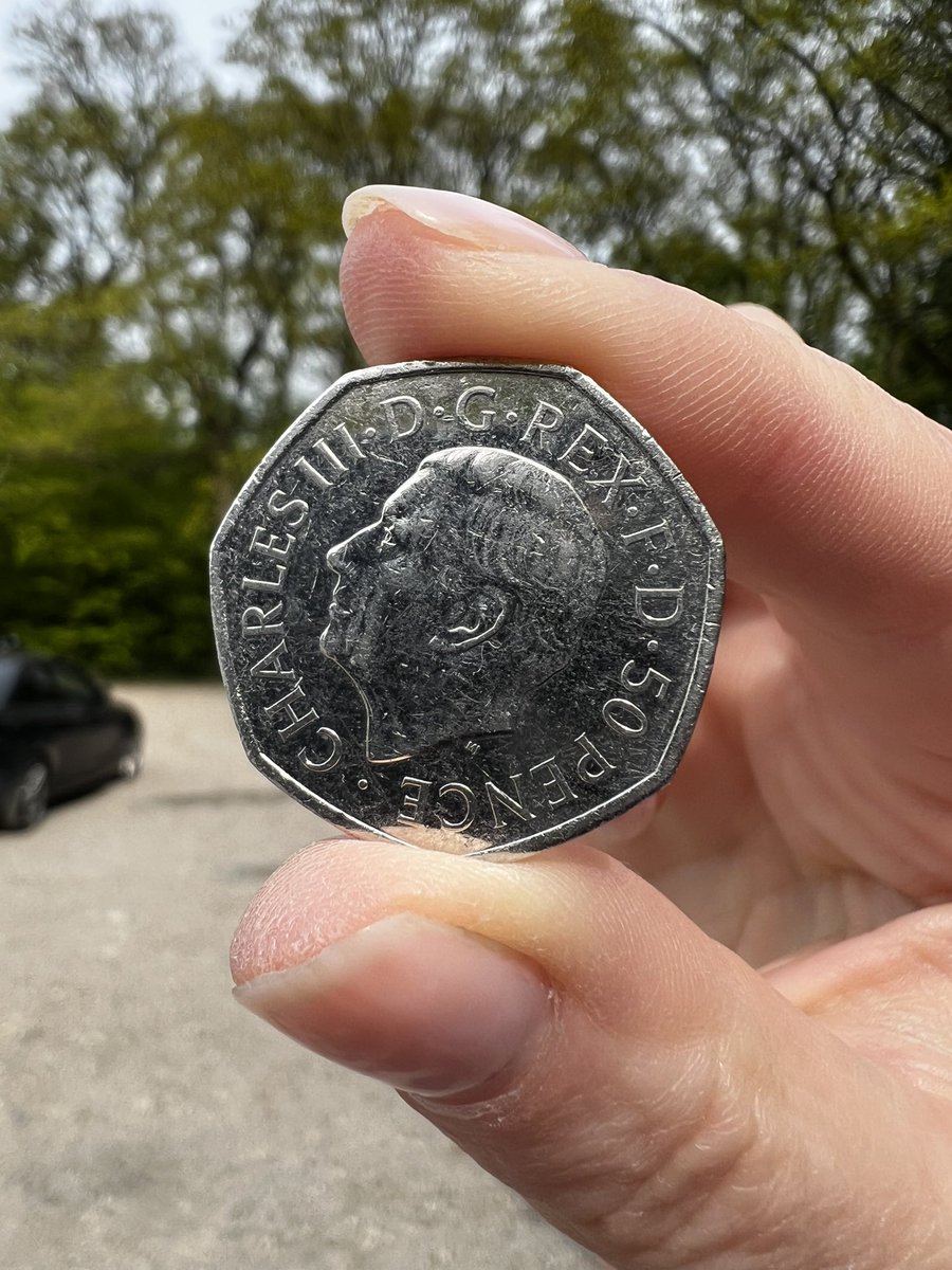 _mike_chambers_'s tweet image. Friend just shown me her first Charles coin

Soon time for a #firstfiver @JTCHANGINGBIZ ?