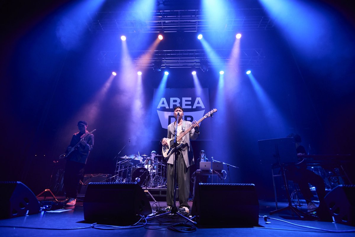 area_dip's tweet photo. 「AREA DIP ‘23 in Tokyo」
Apple Musicでも、今日のセトリのプレイリストを聴けます🙆🏻♀️
https://t.co/52NXvqJEk3
#areadip
#chilldapot #LINION #klangruler #春野 #ailetheshota #sincere https://t.co/9Husls3i1c