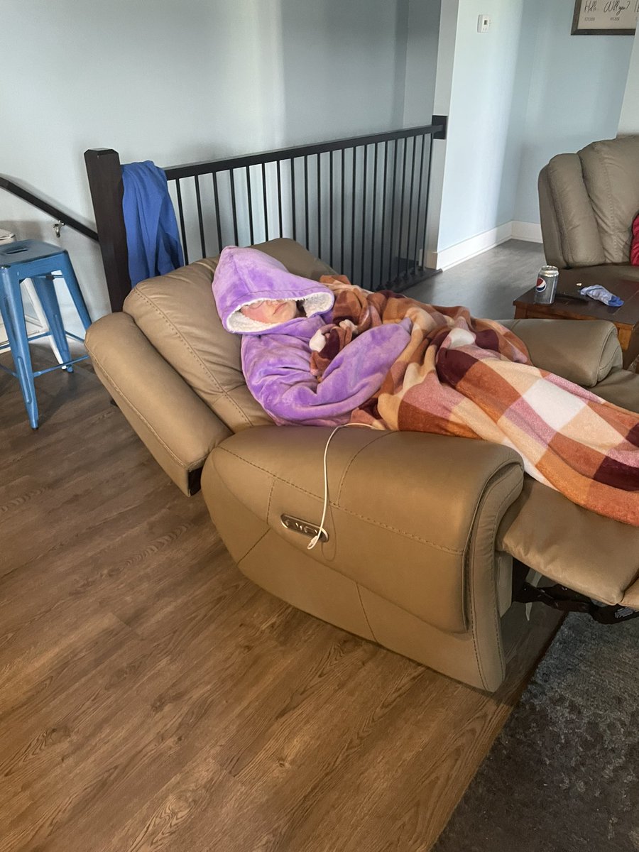 tj08moore's tweet photo. Play hard, sleep hard. https://t.co/l5iw6U0YS3