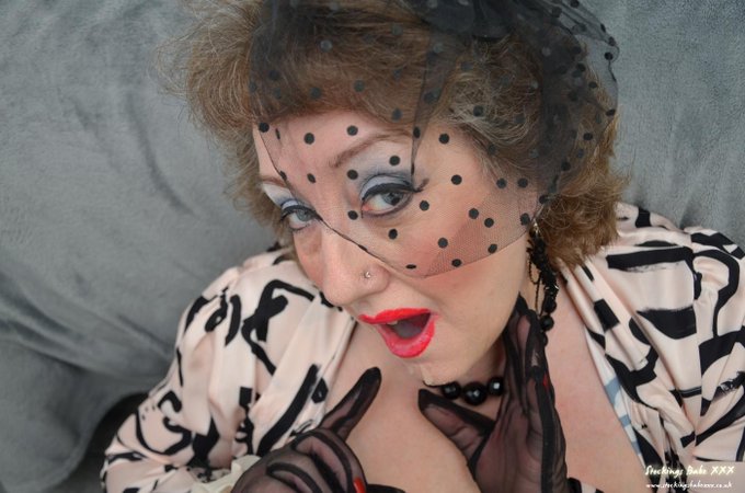 Who wants to lick my juicy cunt and then cum in my mouth!!! https://t.co/nxH7dmmcnA https://t.co/ov4