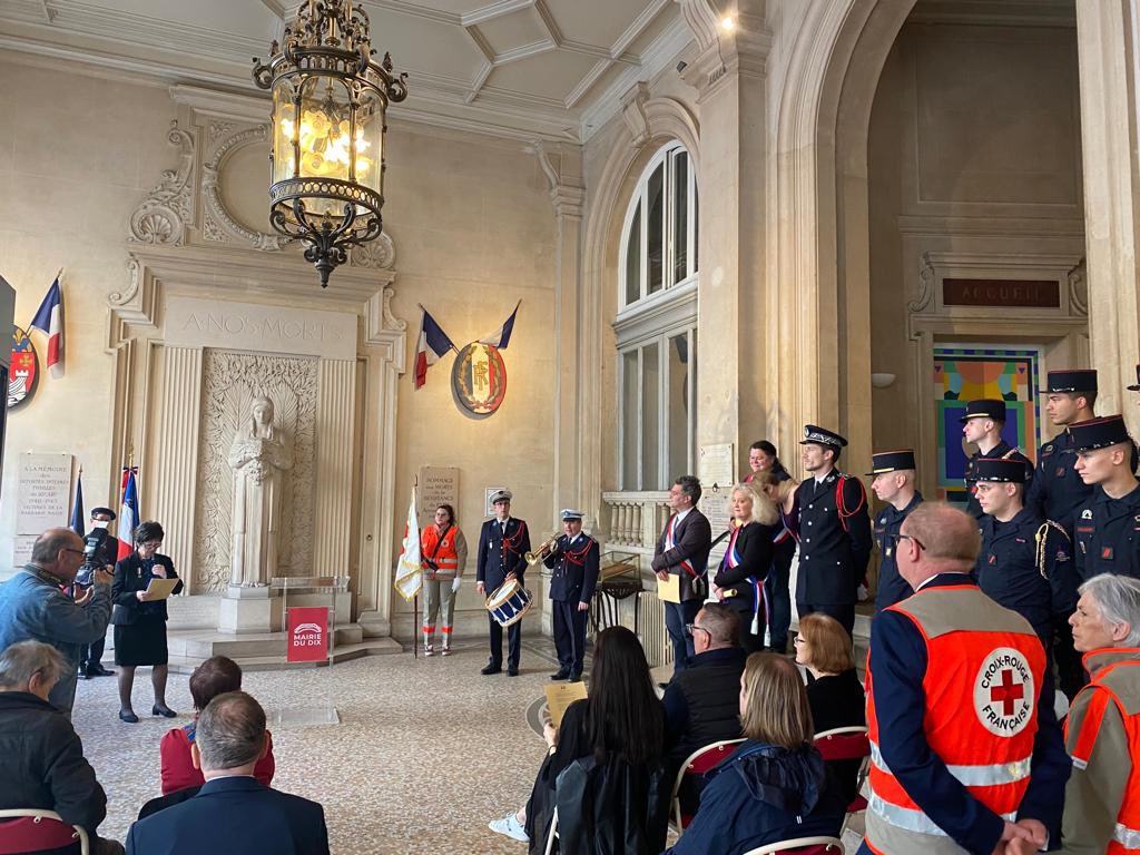 ACORDEBARD's tweet photo. En ce dernier dimanche d’avril, journée des victimes et héros de la déportation, nous avons rendu hommage aux  hommes, femmes et enfants déportés et assassinés parce que juifs, tziganes, homosexuels, handicapés. Pour ne jamais oublier, ne jamais les oublier. https://t.co/PXoh48KOHc