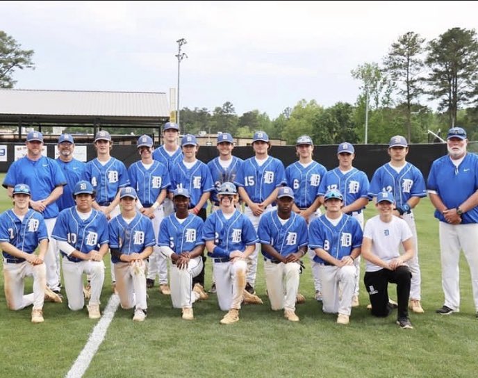 treytide's tweet photo. Awesome seeing our kids compete this weekend, playing for each other. True team win. Ton of respect for @SchsWildcats players and coaches, great hosts. https://t.co/43zt90cbGX