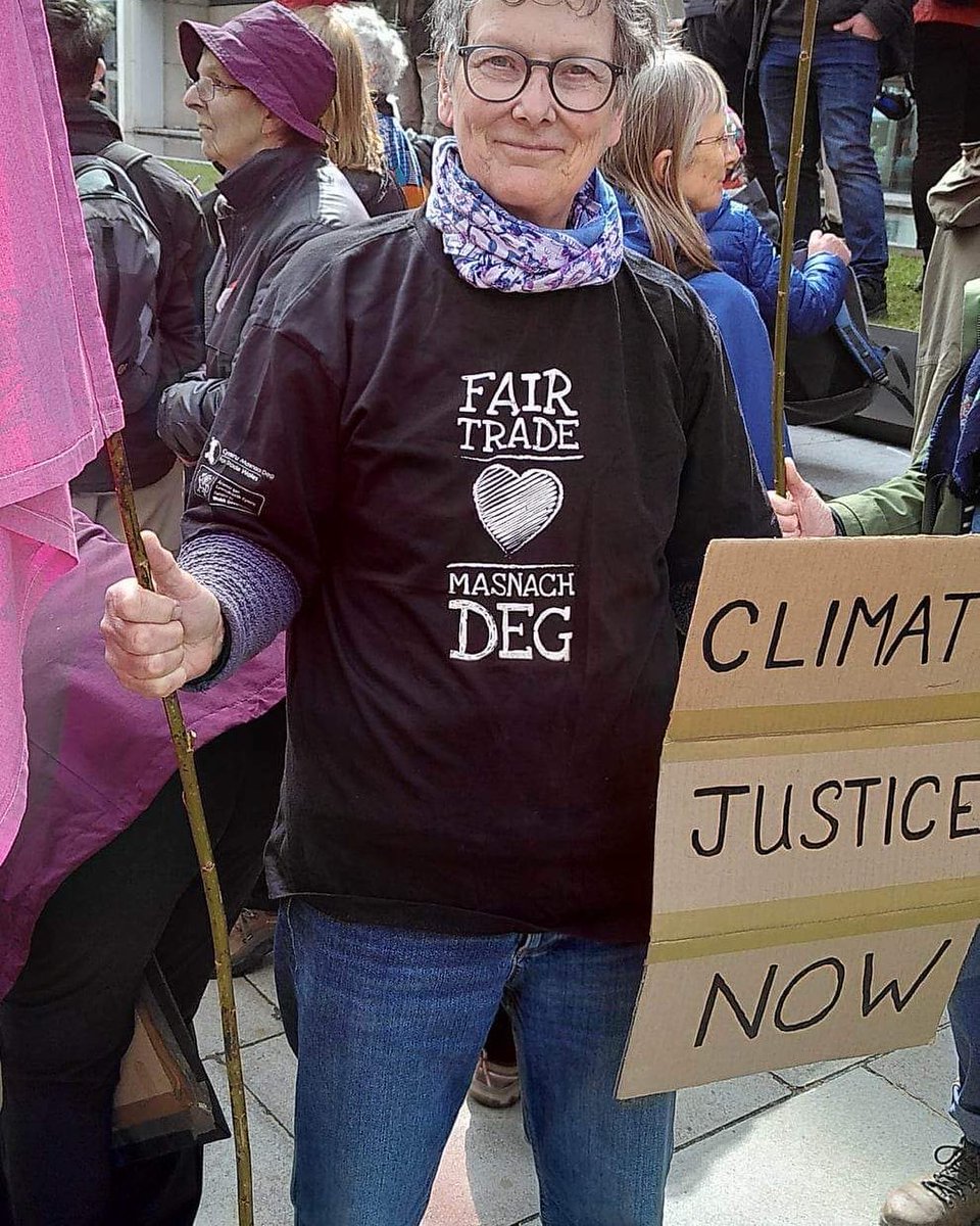 FTSirGar's tweet photo. From #NewcastleEmlyn to London...
Standing up for #FairTrade and #ClimateJustice!
Castellnewydd Emlyn i Lundain
Sefyll dros #MasnachDeg a Chyfiawnder Hinsawdd!

#fairandfabulous  #climatejusticenow #thebigone #bafts #fairtradewales 

https://t.co/Aksa86KNur https://t.co/w8E0kYfLAw