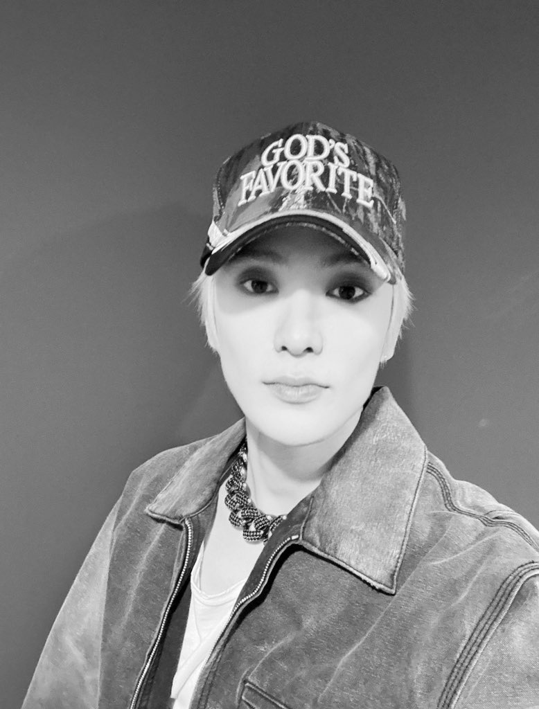 무슨일이 있어도 골든타임 놓치면 안돼 구급차 몇 대 더 보내
이번에 이 새끼 제대로 무너뜨릴거야 보이는 구급차 다 막아
재와 현