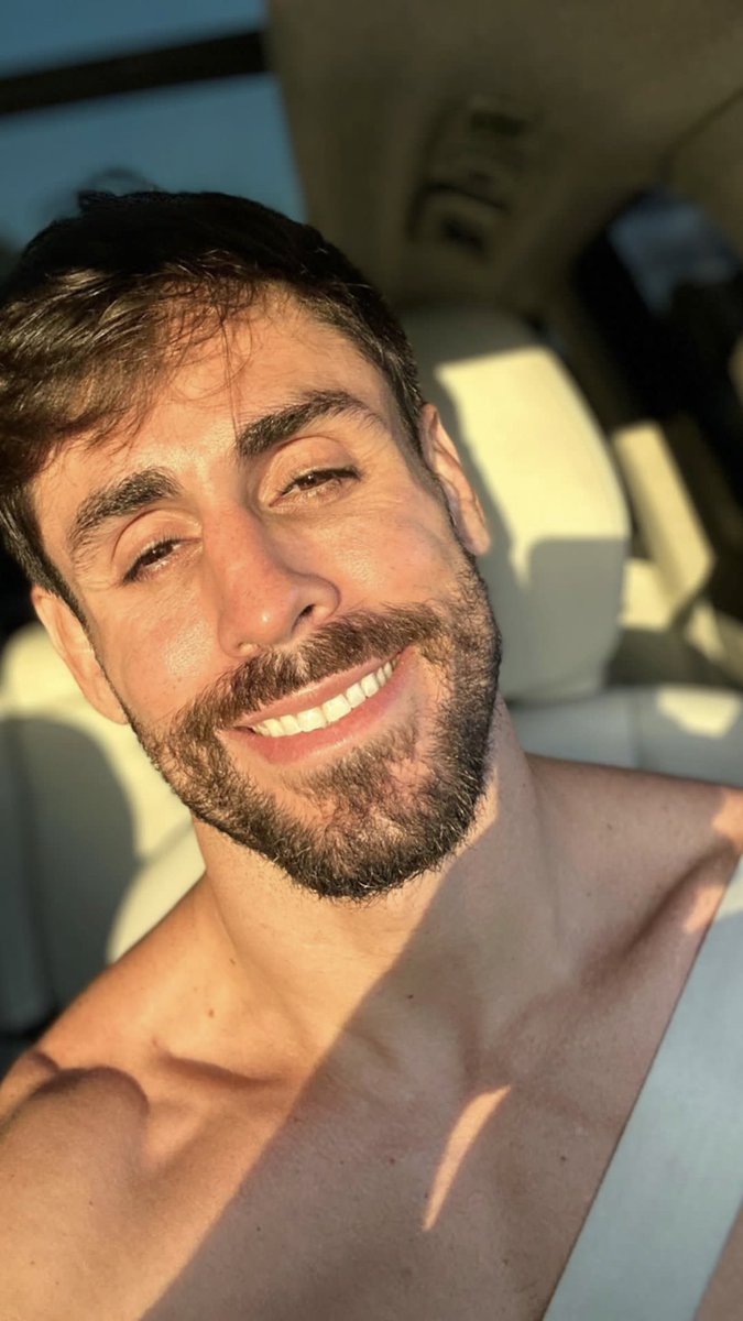 ollguts's tweet photo. hoje eu acordei com sede de pirocagem desse macho 
te amo antônio carlos, sou 100% você ❤️ https://t.co/cyaLeCL9Ni