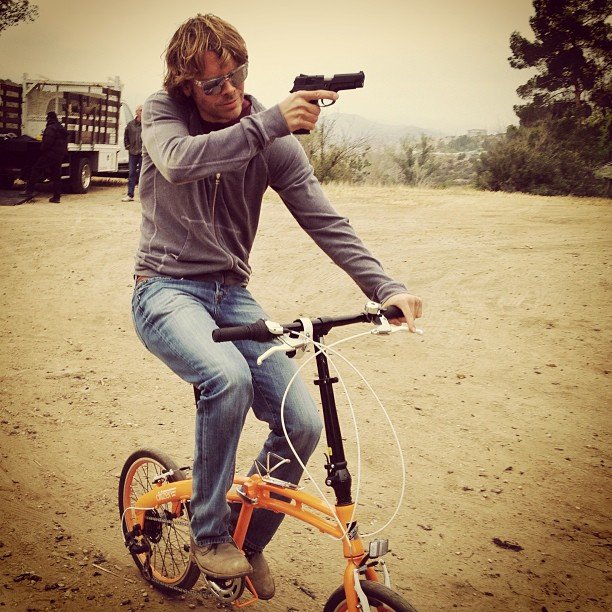 SMessiaux's tweet image. #ncisla   happy sunday.
Deeks always make my smile 😊
#deeks