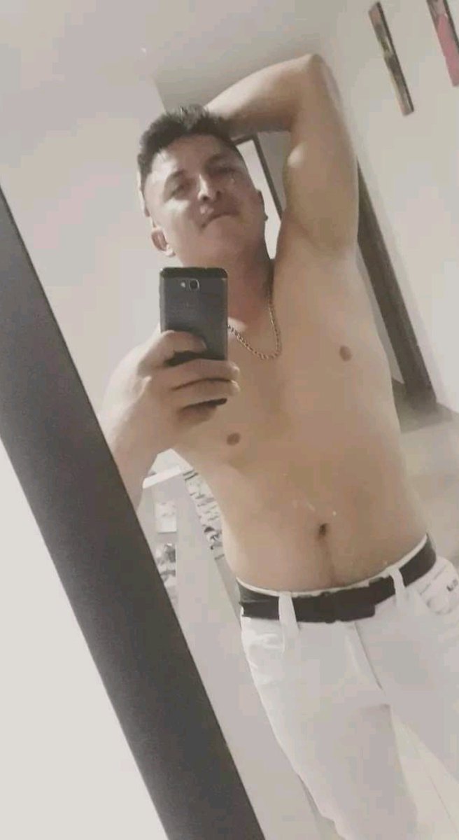 hernancami36112's tweet photo. Qué aburrido ando https://t.co/Iurzmgy76u