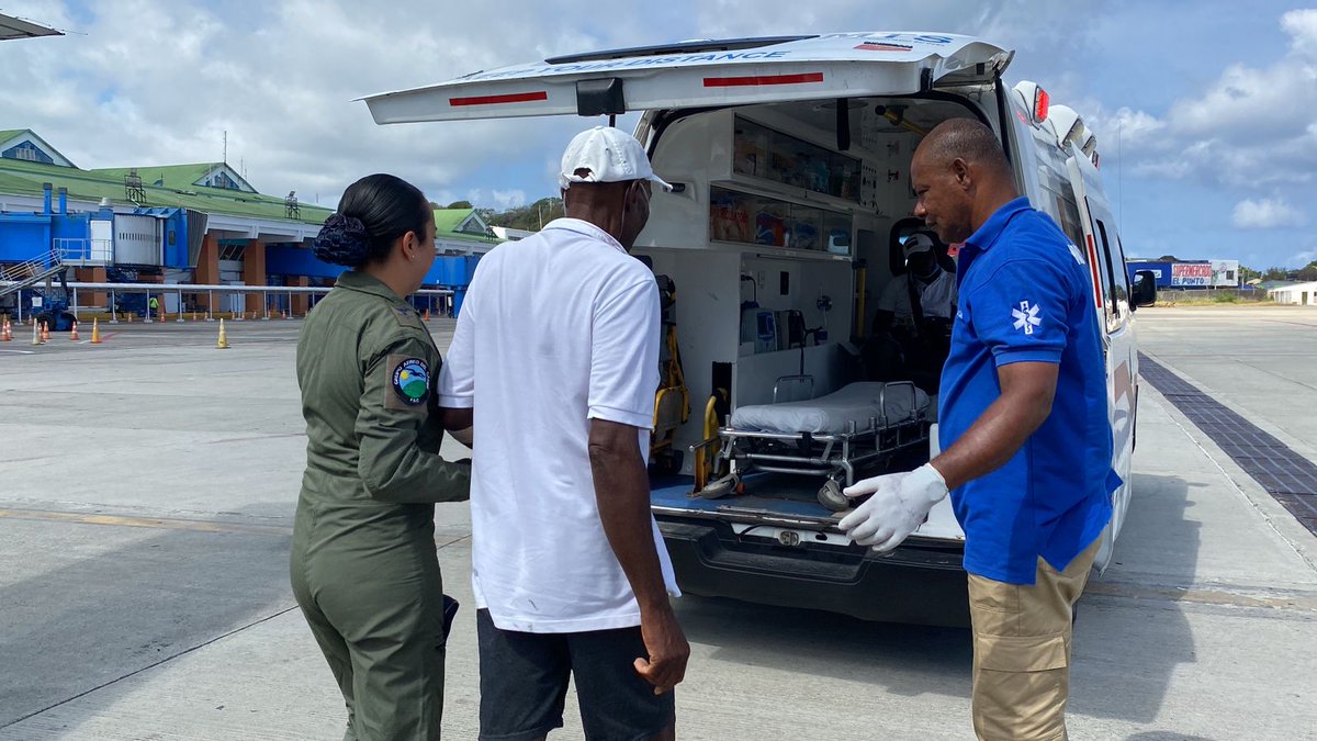 FuerzaAereaCol's tweet photo. Misión de traslado aeromédico en el archipiélago, benefició a adulto mayor quien requería de atención médica especializada por complicaciones en su salud
Ver más ➡️ https://t.co/J72Ui7Ss34
#MiFuerzaAérea🇨🇴 #AdAstra🚀#GACAR #HechosConAmor #SiempreATuLado https://t.co/LcMaDOdk38