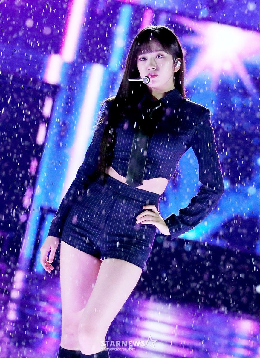 ivepics_'s tweet photo. straight out from a kdrama scene https://t.co/ULW5CRMRXZ