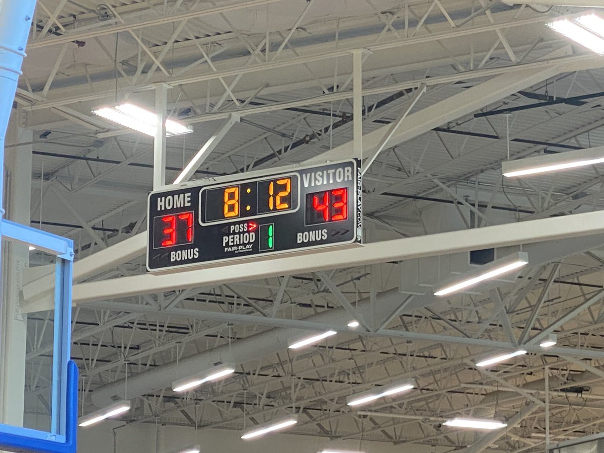 It’s a back and forth game going on right now between @ProlificEliteCO and @hardwood15u3ssb @PHCircuit @PrepHoopsKS @PrepHoopsCO #Makethemremember #PHJayhawkJam