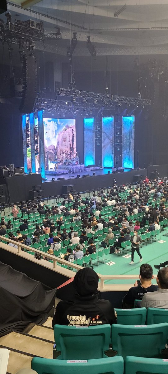 kyonnext's tweet photo. 楽しかった～
星に願いをはいい曲！
#ドリームシアター
#ドリムシ 
#ドリシー
#Dreamtheater https://t.co/j7HkmI3Ofk