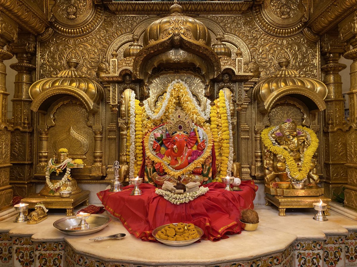 🙏 गणपती  बाप्पा मोरया 🌺मंगलमूर्ती मोरया 🙏३०/०४/२०२३ 
🙏Ganapati Bappa Moraya 🌺 Mangalmurti Moraya  🙏30/04/2023