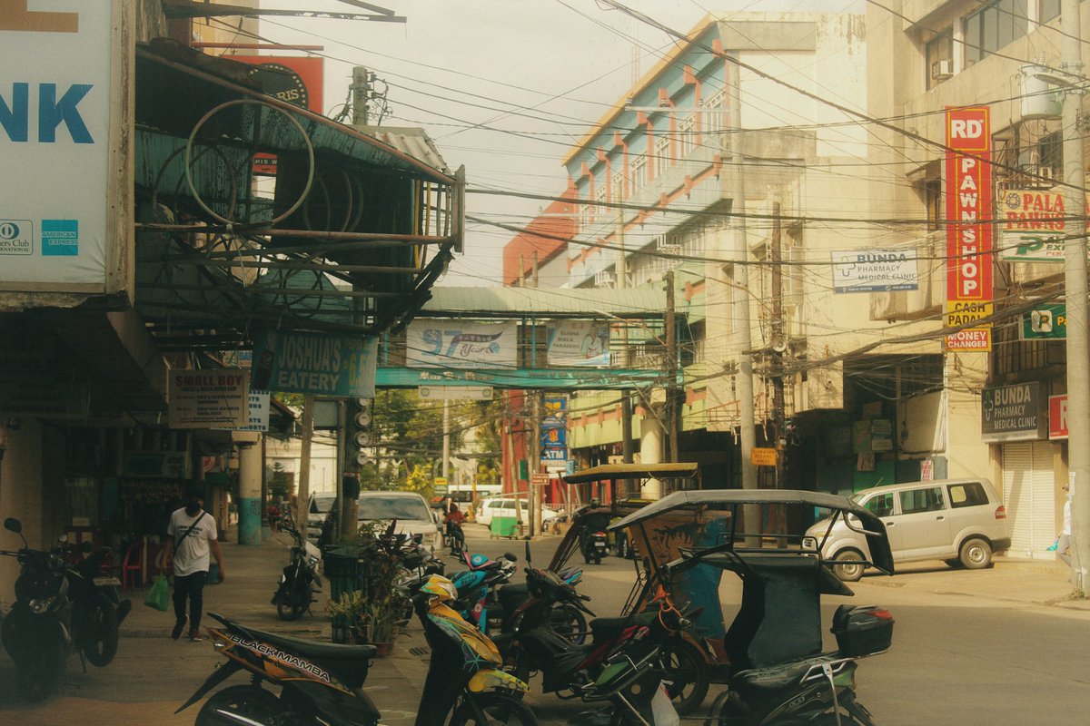 poisonaiveee's tweet photo. downtown, iloilo city / thread
🌀⭐️💮🚕📮🎞️ 2023 https://t.co/QEqQcLeTlc