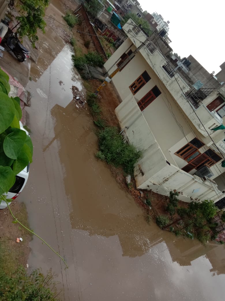 keertesh's tweet photo. @AshokLahotyBJP आपके विधानसभा मे आने वाले गोपाल नगर (मान्यावास) की ये हालत है, इस बारे मे अधिकारियों को भी कई बार अवगत कराया है पर अधिकारियों ने भी ध्यान नही दिया है, आपसे निवेदन है आप जल्द से जल्द इस समस्या का समाधान कराये https://t.co/FsjF0wKFTK