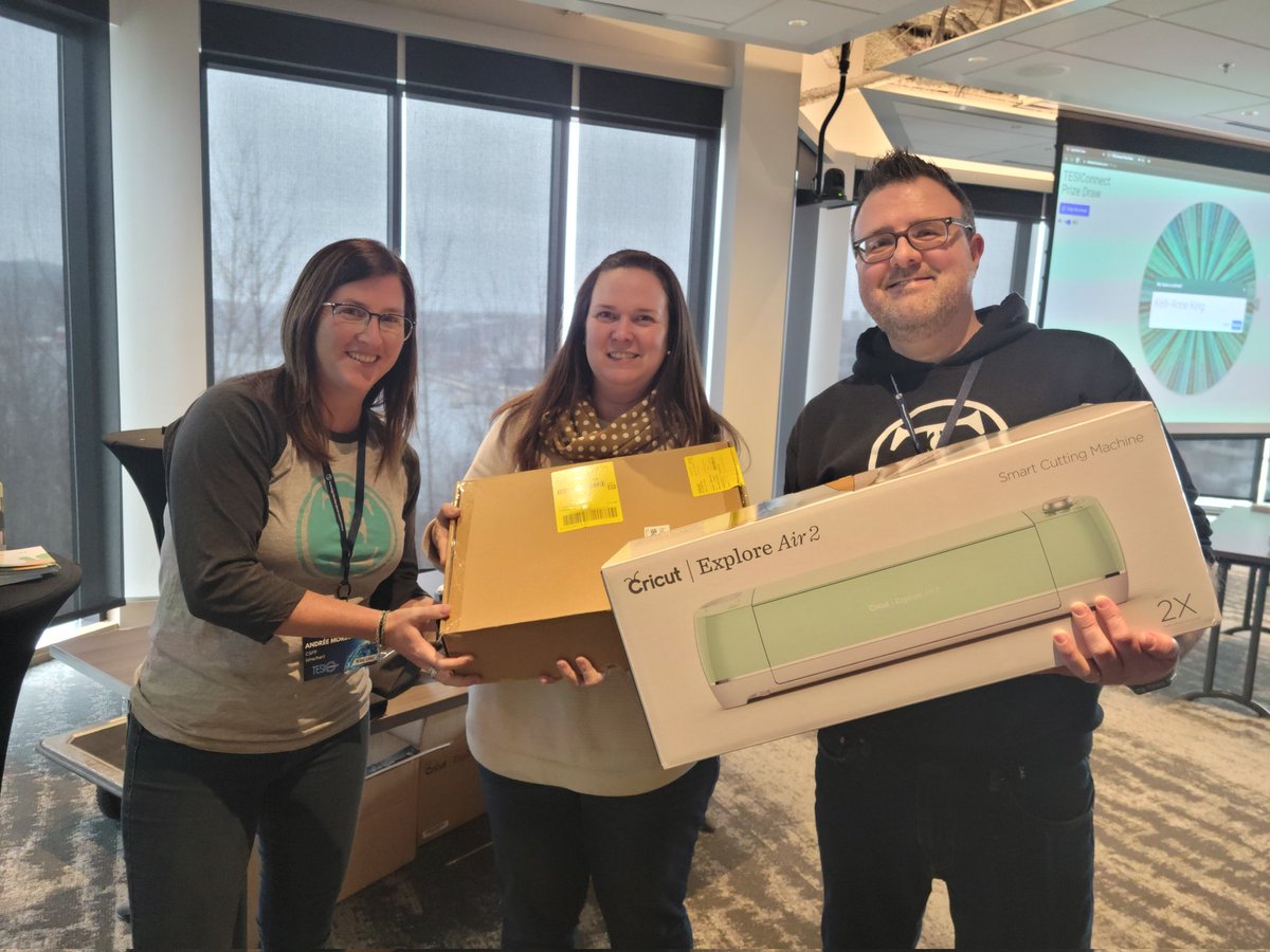 nltatesic's tweet photo. It wouldn't be a @nltatesic event without some great prizes! Congratulations to all of our prize winners who have some new tech to tinker and explore with! 🎉🎊👏 #TESIConnect https://t.co/7YtpTBojgU