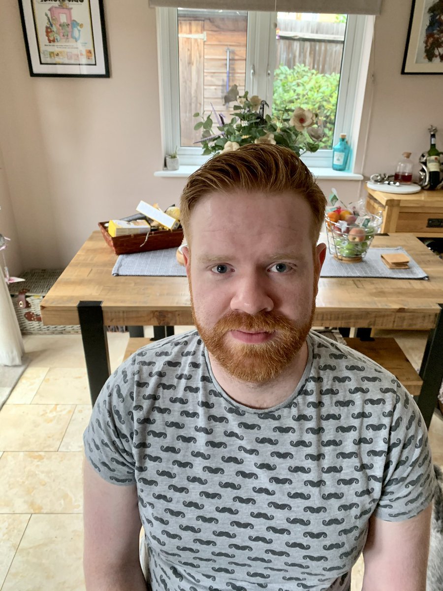 DaveBarberUK's tweet photo. @badlydrawnroy Currently trying to convince my husband to cosplay cos he’s already 90% there https://t.co/uLnNV2jOhp